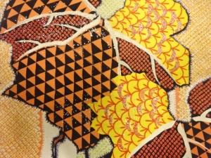 アンティーク　蔦の葉模様刺繍名古屋帯